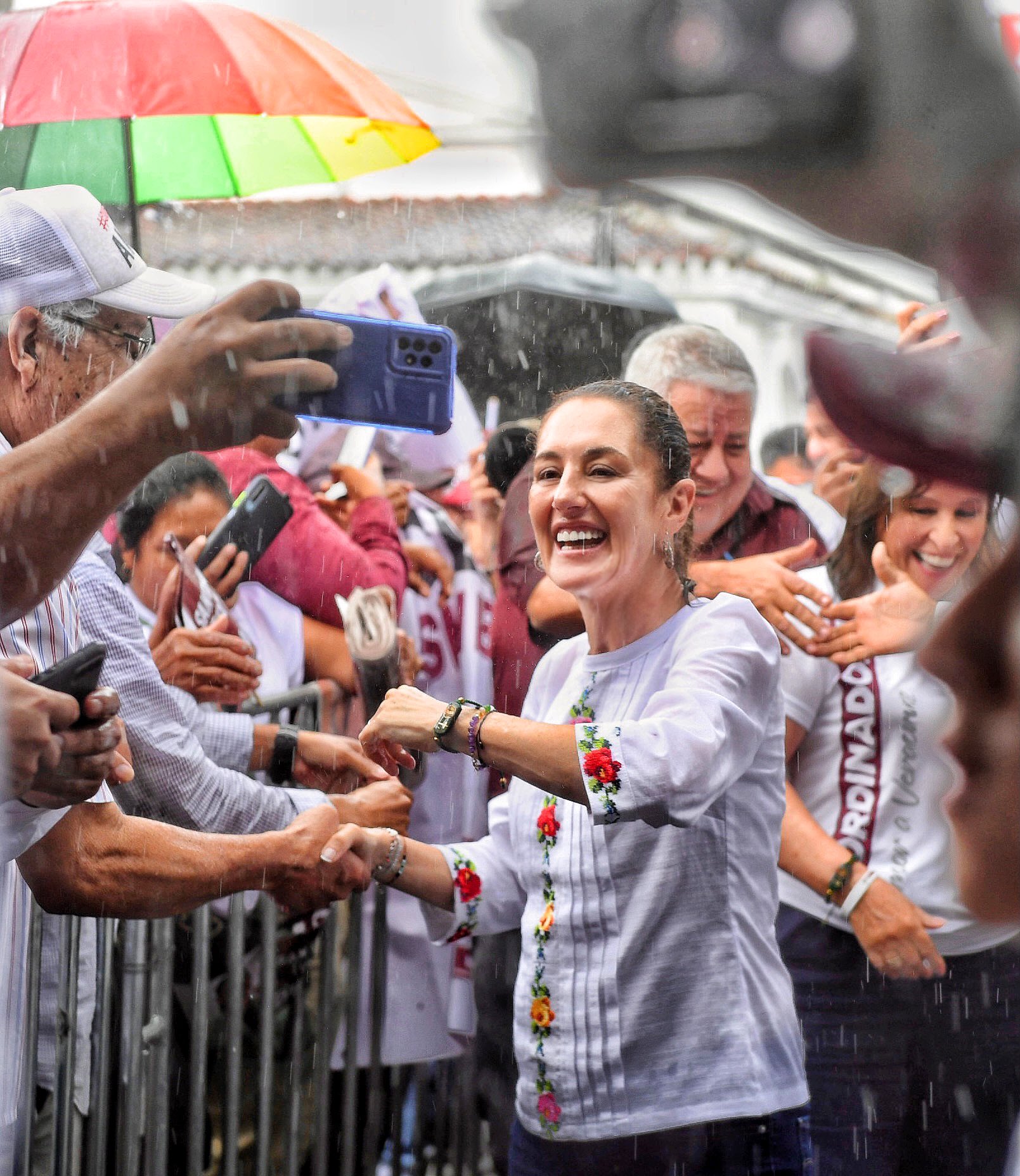 Llueva, truene o relampaguee aquí estamos: Rocío Nahle