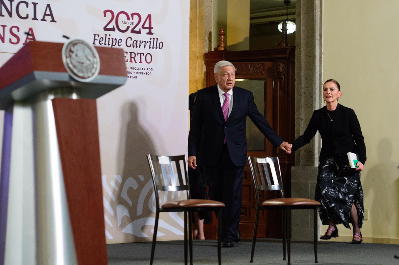 López Obrador a la SCJN: “Están en arenas movedizas, siguen caminando y se siguen hundiendo” tras la Reforma al Poder Judicial